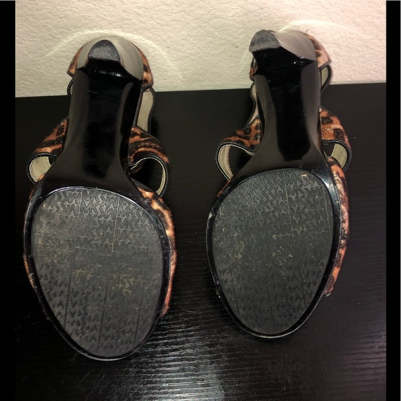 Michael Kors Peep Toe Leopard Calf Hair heels - Picture 11 of 12